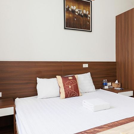 Oyo 472 Lenka Hotel Hanoi Exteriör bild
