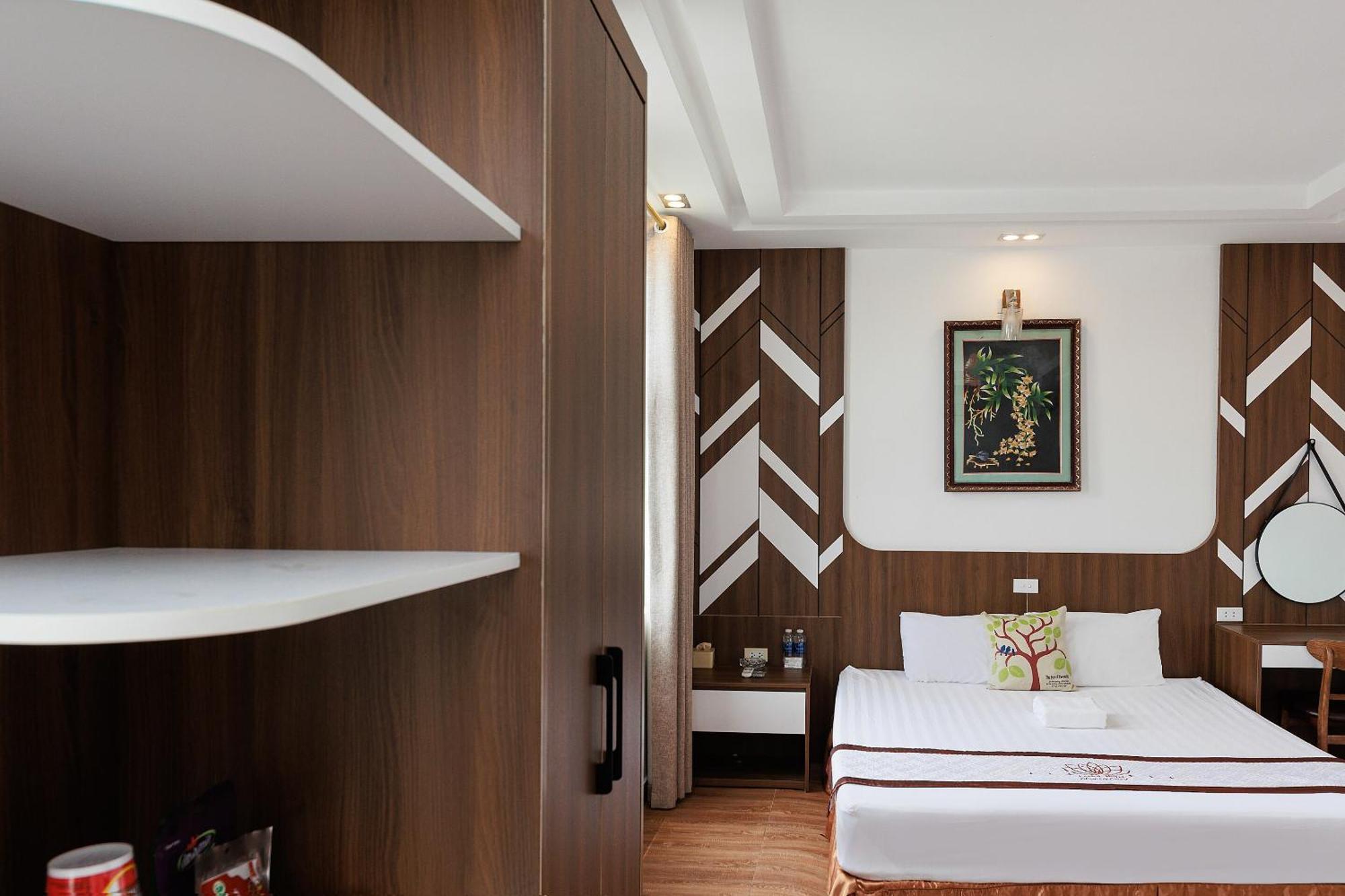 Oyo 472 Lenka Hotel Hanoi Exteriör bild