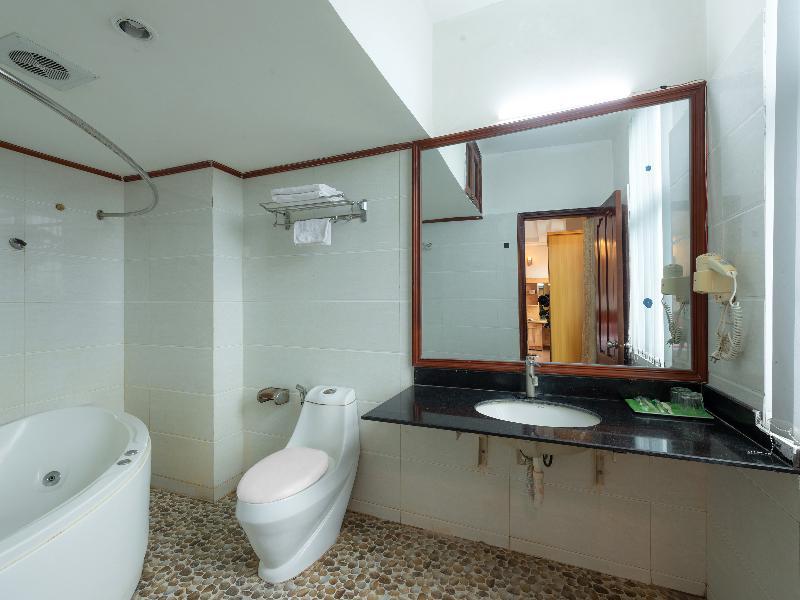 Oyo 472 Lenka Hotel Hanoi Exteriör bild